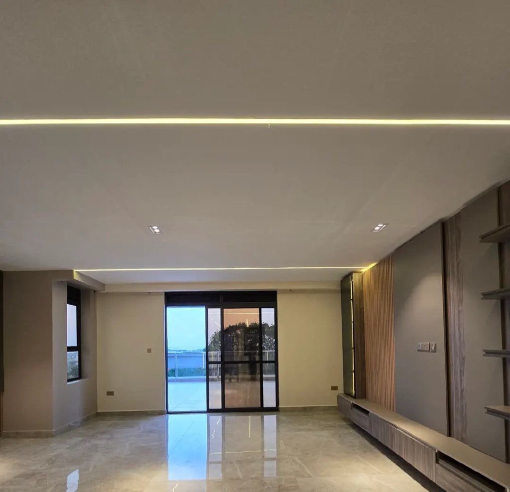 KPAestates's tweet image. House for sale near Entebbe Road
5 bedrooms | 5 bathrooms | Ready title
Price: $300,000
*New construction ready to move in
Call or WhatsApp +256 787 054 421