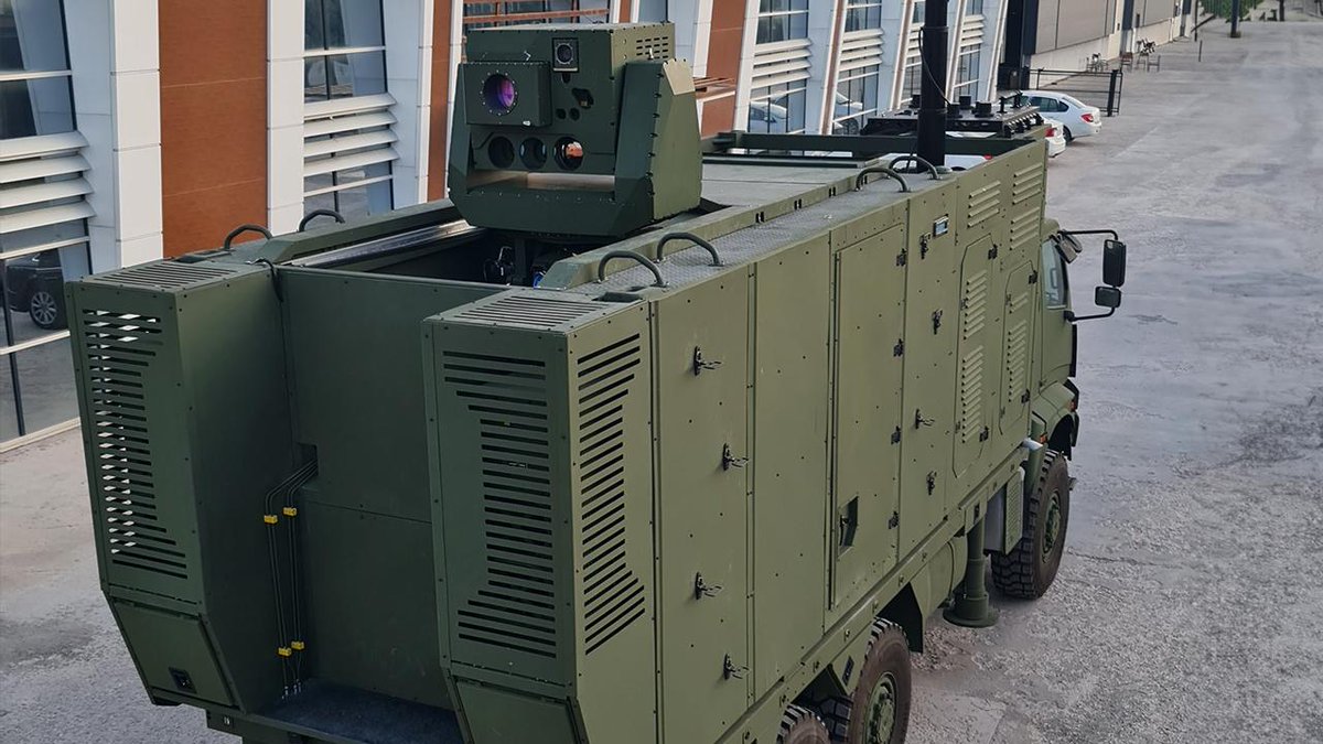IlkayEfetr's tweet image. #IDEF2025  #Gökberk #lazer - yönlendirilebillir doğrudan enerji saldırı ve savunma sistemi