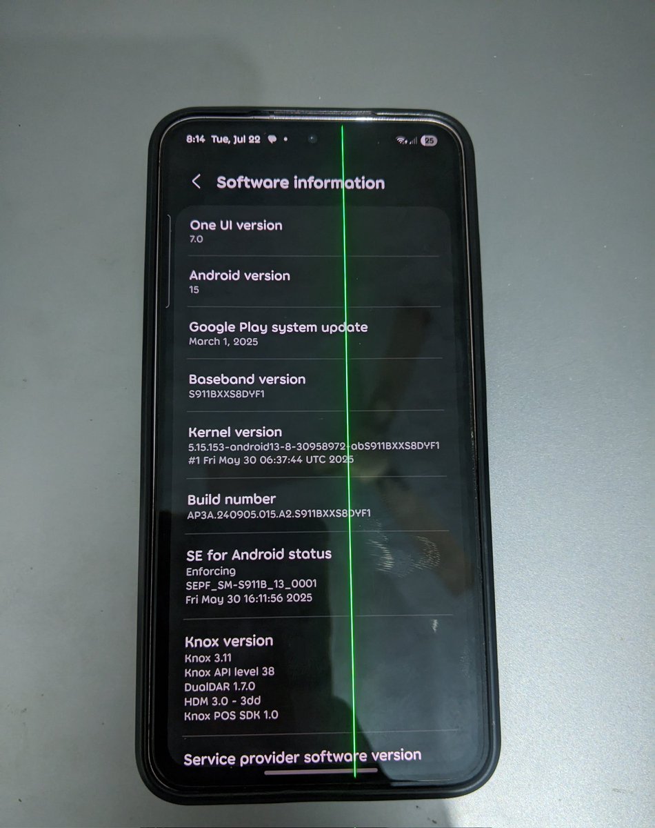 mohammedavad's tweet photo. @SamsungIndia my Galaxy S23 suddenly developed a green line after a software update. I’ve been a loyal user since the S7 edge, this is not expected from a flagship. Pls offer a free screen replacement. #GreenLine #Samsung #S23 #oneui #RightToRepair @jagograhakjago @callmeshazzam https://t.co/D7MFeqtXMq