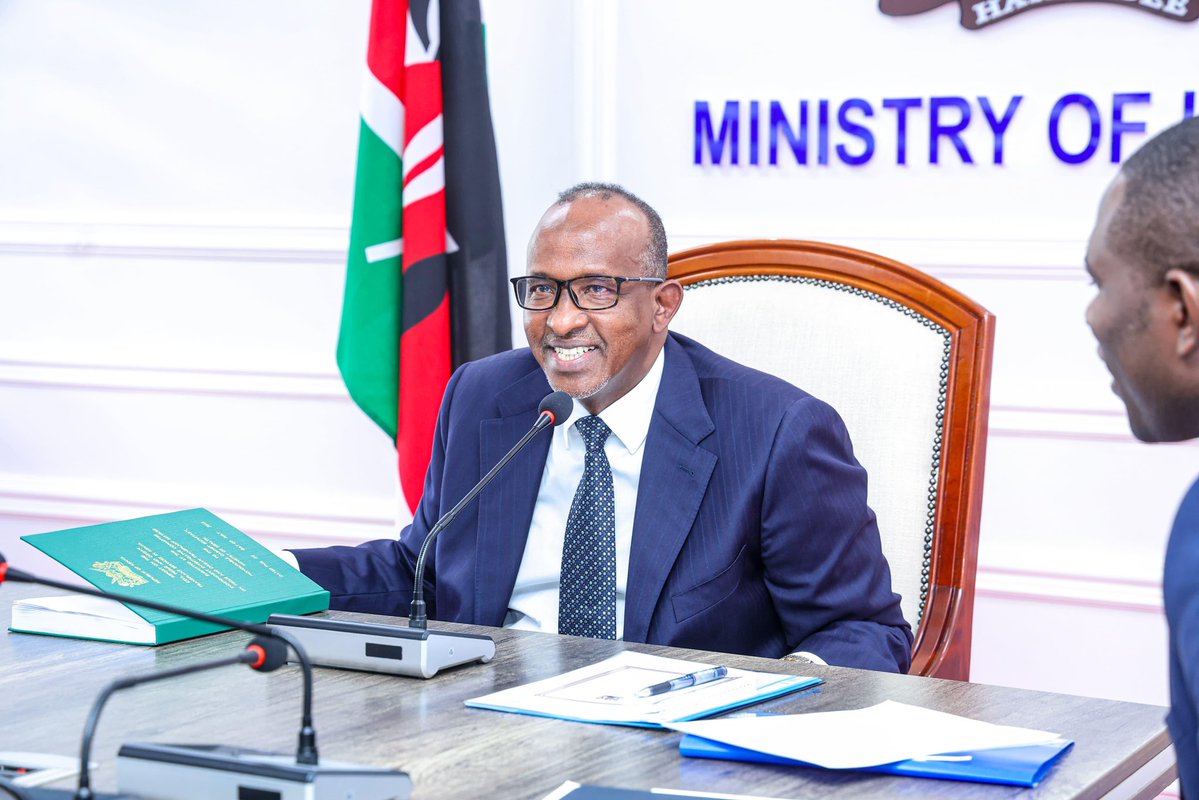 HonAdenDuale's tweet image. Received the report from the 13-member independent investigative committee probing allegations of organ trafficking at Mediheal Hospital, Eldoret.
Chaired by Prof. Elizabeth Bukusi, the team delivered a comprehensive 313-page report within the three-month deadline set by Gazette…