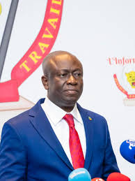 vburen97's tweet image. #RDC : Augustin Kabuya est en pleine audition avec les services de sécurités depuis plusieurs heures ! Après les révélations de @peroluwara1 affirmant qu’il aurait facilité la fuite de l’ancien gouverneur du Haut-Katanga Jacques Kyabula, le SG de UDPS fait face aux services !