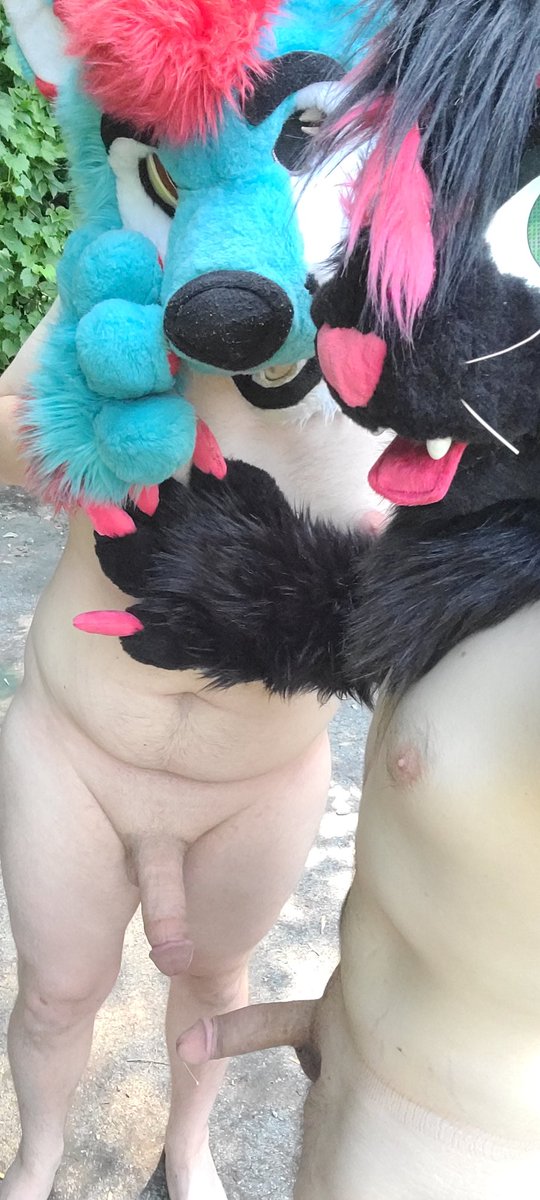 *Pets* <a href="/KAsh23178/">Ash |AD|</a> 
#mursuiter #mursuit #fursuitporn #furryyiff #fursuit #fursuitingnsfw