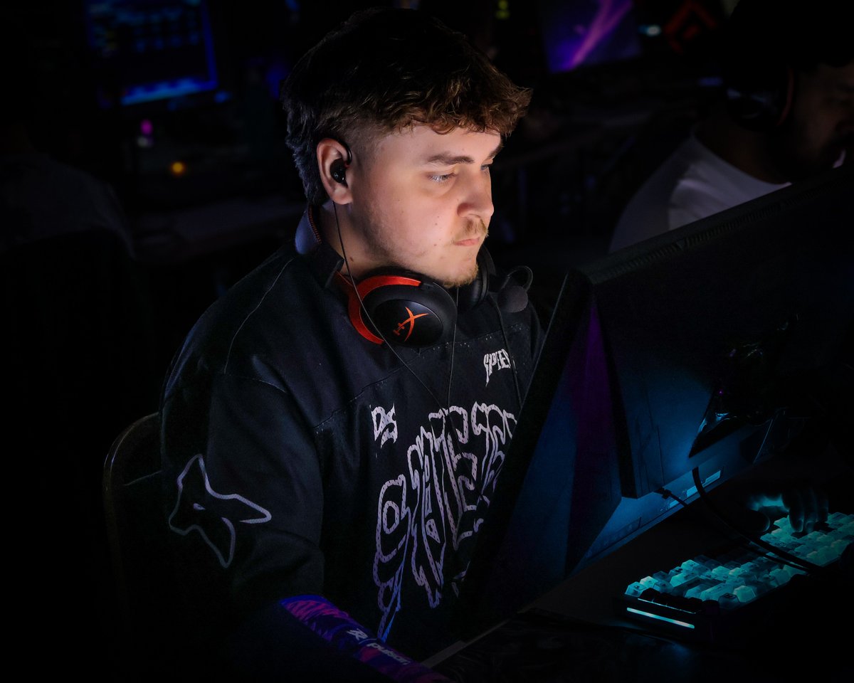 misskatiecs's tweet image. some epic45 photos! 📷one day i will be brave enough to take some of people other just than my friends :D
flic.kr/s/aHBqjCnj6t