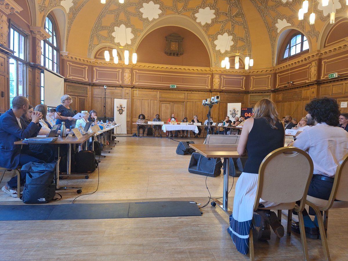 Last night at Full Council we passed a motion recognising the Latin American community as an official ethnic group.

This is a huge moment for Latin Americans in Haringey.

Not only is the iconic Seven Sisters Market re-opening, but they can now proudly identify as Latin American