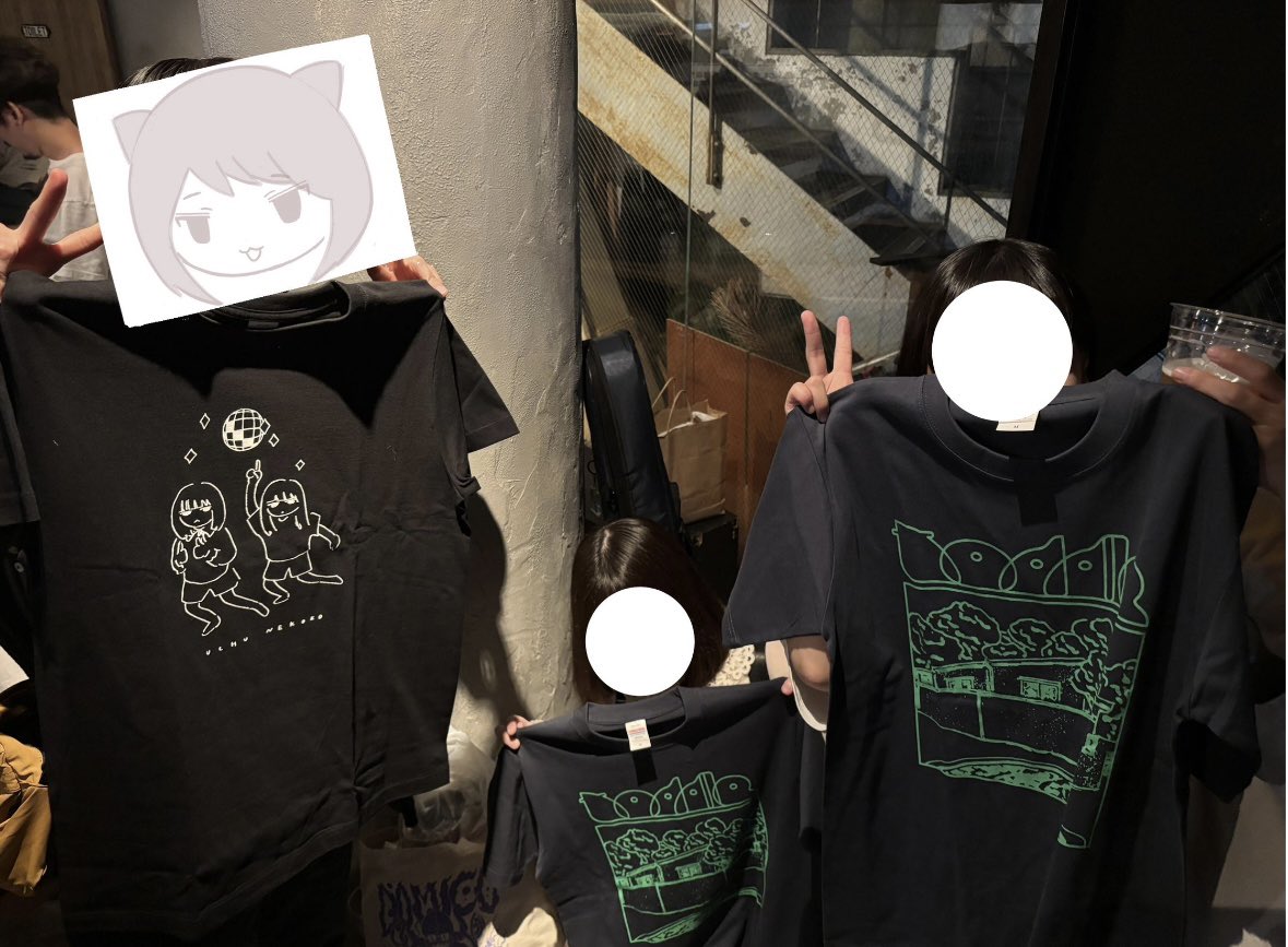 21日のライブにお越しくださり
ありがとうございました！🌷
Pygmy I’m cricketさんもtoddleさんも
とってもかっこよかったです...！
Tシャツのユニフォーム交換をして
頂きました、嬉しい〰️！
田渕ひさ子さんと記念撮影をしていただきました⊂(  ᴖ ̫ᴖ)⊃ ⊂(ᴖ ̫ᴖ  )⊃