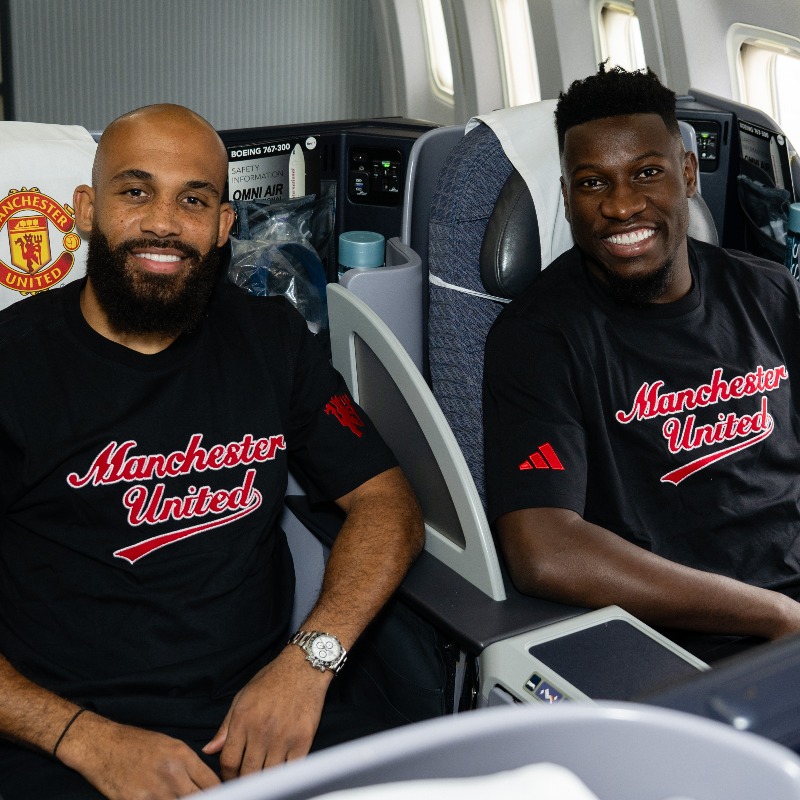 ManUtd's tweet photo. Heading stateside with comfort and style 👌

Explore the United x @adidasFootball US Pack 📲
