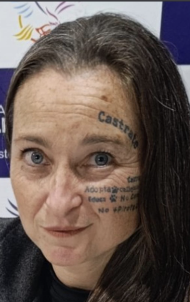 DonMonchin's tweet image. Esta mina tiene tatuado el nombre del Javo en el brazo, es una giga termo. Se podria decir que es exactamente lo que necesitamos, no es un gordo twitter pero es alguien que va a decir banco a todo lo que dice el Javo.
Exactamente lo que necesitamos.