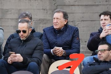 AgustinMuzzu's tweet image. San Lorenzo está oficialmente INTERVENIDO. El interventor que puso AFA (Tapia) es Guillermo Penise, vicepresidente de porvenir. Maneja el club y ya no lo hace desde las sombras. El último fin de semana se mostró con Lopardo y Cigna. Literalmente tenemos el club TOMADO