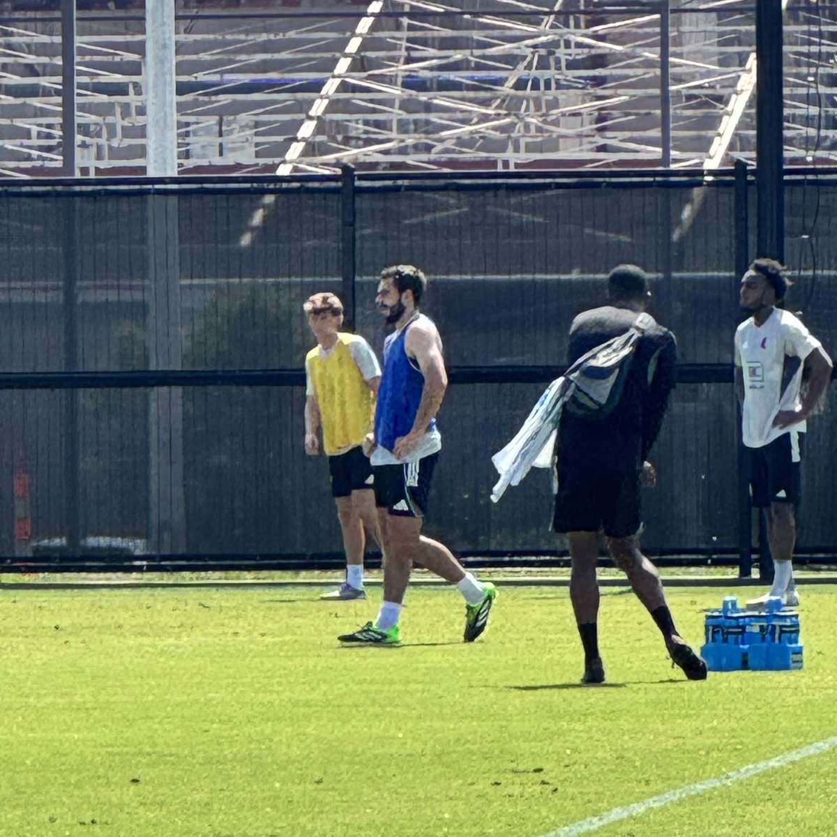 gnybarra's tweet image. CITY’s two new acquisitions from Minnesota United — Sangbin Jeong and Devin Padelford — are both at training this morning.
We’ll hear from Padelford here soon. #AllForCITY