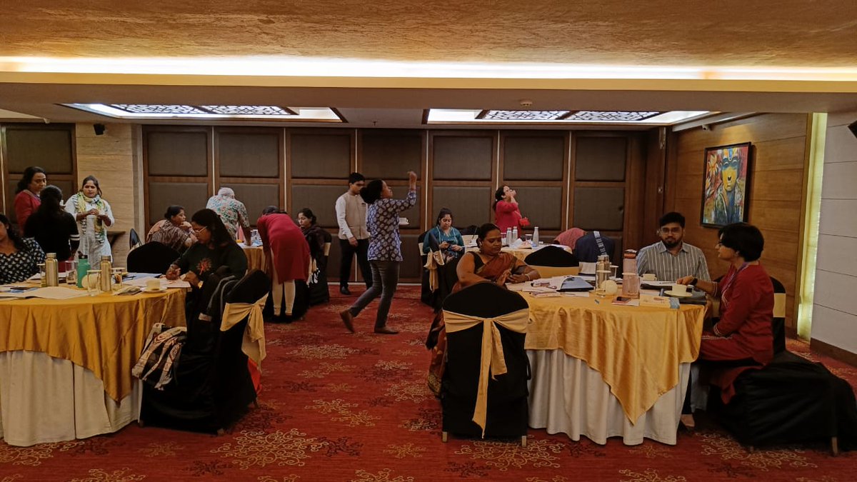 KolkataSanved's tweet image. Kolkata Sanved’s Perspective Building Institute began by asking: Why do we do what we do?
Through reflection, dialogue & creative exploration, we took our first step in reimagining purpose & change.
#kolkatasanved #purpose #whywedowhatwedo #dialogueforchange #creativewellbeing