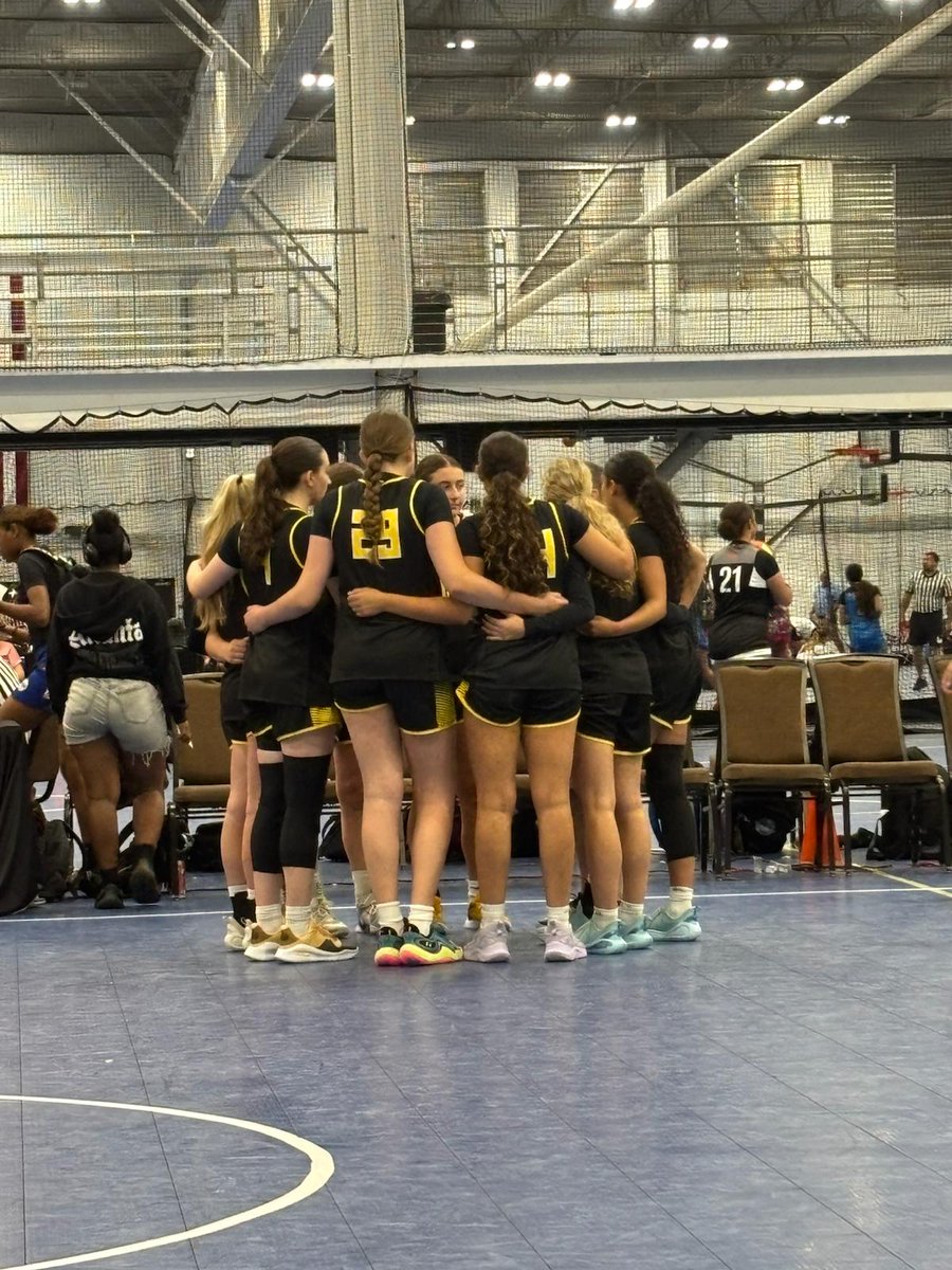 DanB1222's tweet image. What a season Bay State Jaguars UA Rise Gold had! Commitment, growth, culture and relationships ... One of the most fun teams Ive been around. Looking forward to building on this foundation in the Fall! @BayStateJags @LaurieBollin @BashHoopsNE
