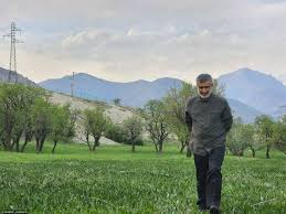 sadat_sarbaz's tweet image. نامش امیر بود، وقتی شد فرمانده هوافضا، آقا فرمودن اسمت رو عوض کن!
گفت آقاجان هرچی شما بگین.
حضرت آقا او را "امیرعلی" نامید، تا شود امیرِ سپاهِ علی...