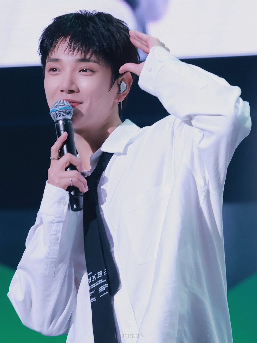 Double.J tweet media