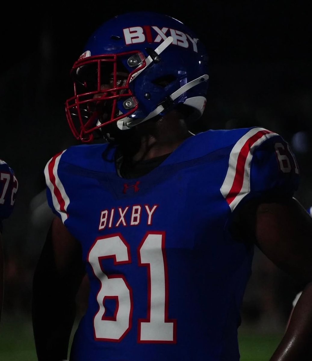 JamesDJackson15's tweet image. Four-star 2027 offensive lineman Kaeden Penny says two programs are pushing for him the most right now. He's planning on gameday visits to each #OKPreps #Sooners #OhioState
STORY: 247sports.com/college/oklaho…