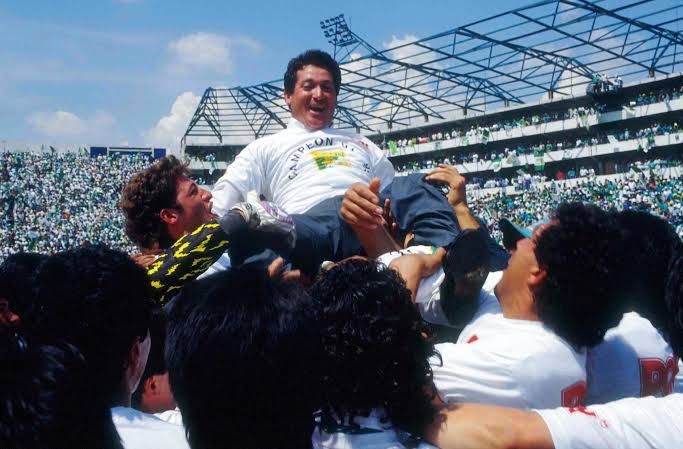 El Palmarés del ‘👑Rey Midas’ de nuestro futbol mexicano #VictorManuelVucetich 

🏆x5 Ligas MX
🏆x3 Copas MX
🏆x3 Concacaf Champions Cup
🏆x1 Recopa de Concacaf 
🏆x1 Interliga
🏆x2 Segunda División 

👉🏻 17 finales disputadas, 15 ganadas

¡Eres leyenda, Vuce!

#Colosal