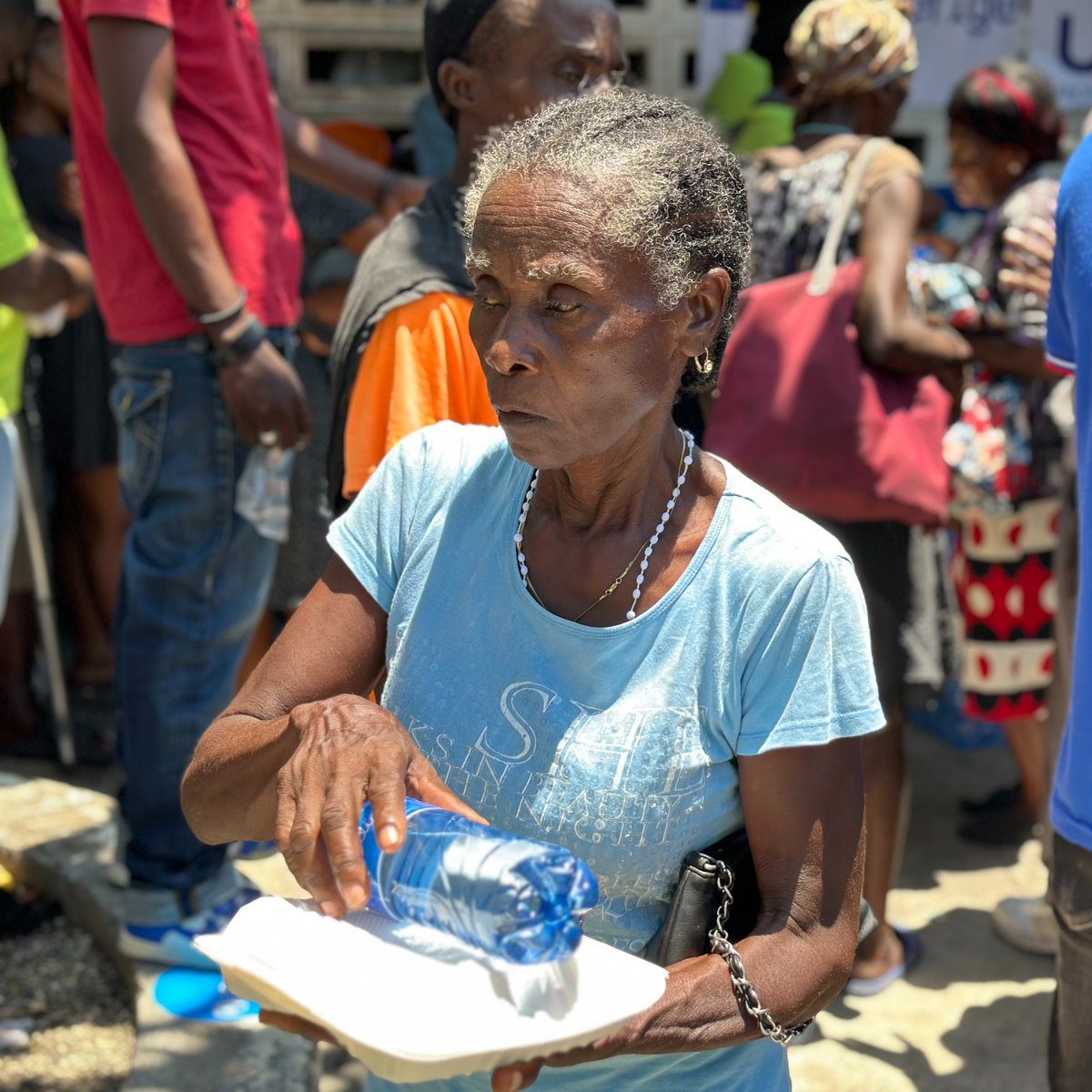 WFP_Haiti's tweet image. Merci, @SwissDevCoop🇨🇭!
Face à une crise humanitaire en constante évolution, vos fonds flexibles sont inestimables pour aider #Haïti à surmonter ses défis.
Ils permettent au @WFP d'adapter sa réponse, de l'aide d'urgence aux personnes déplacées aux programmes de développement🤝