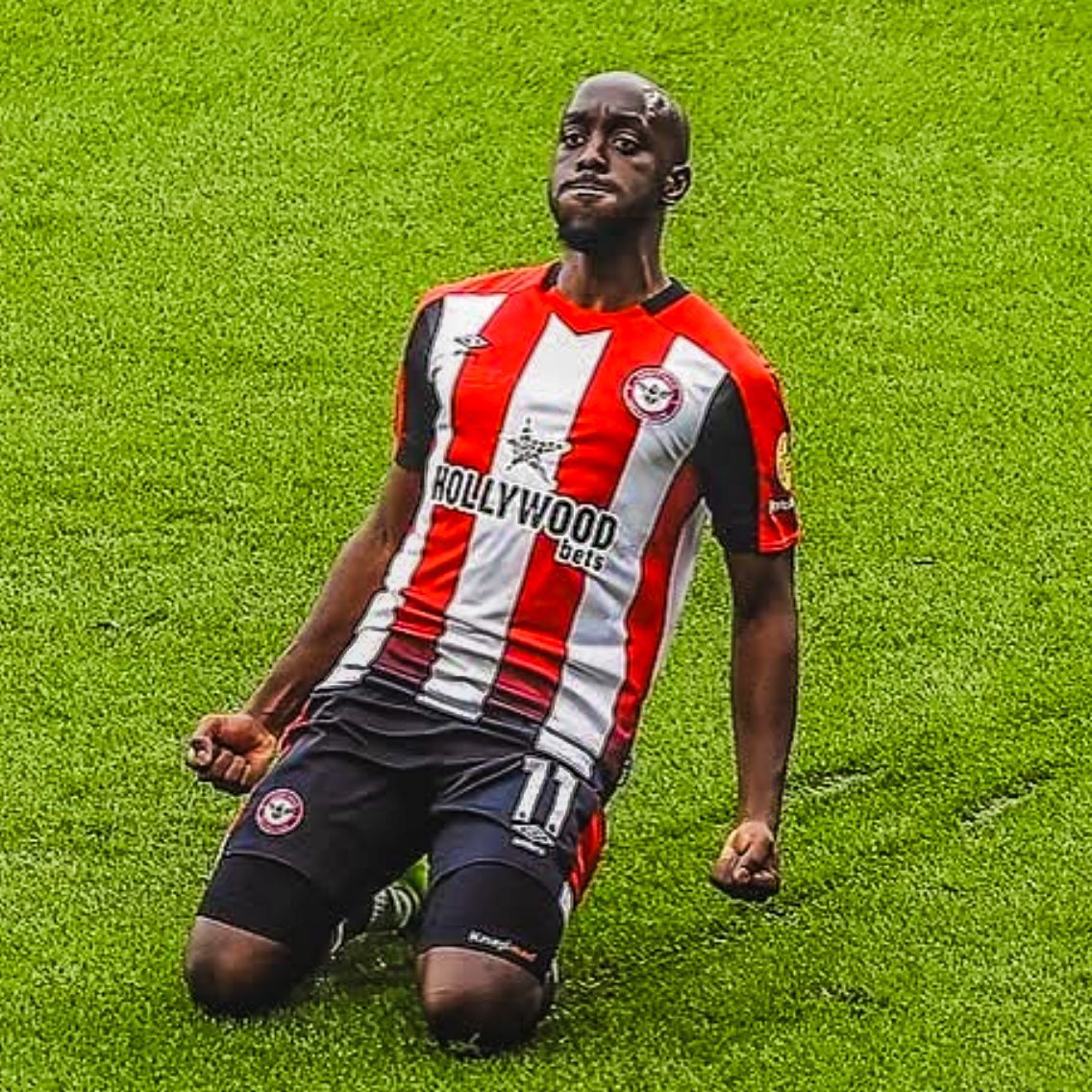 Magpie24_7's tweet image. 🇨🇩 Wissa on the Move? Brentford Star Heads for Talks! ✈️
There are some pretty interesting whispers about Yoane Wissa this afternoon, the Brentford forward who's apparently decided to skip out on their pre-season training camp in Portugal.
According to reports from Sami Mokbel…