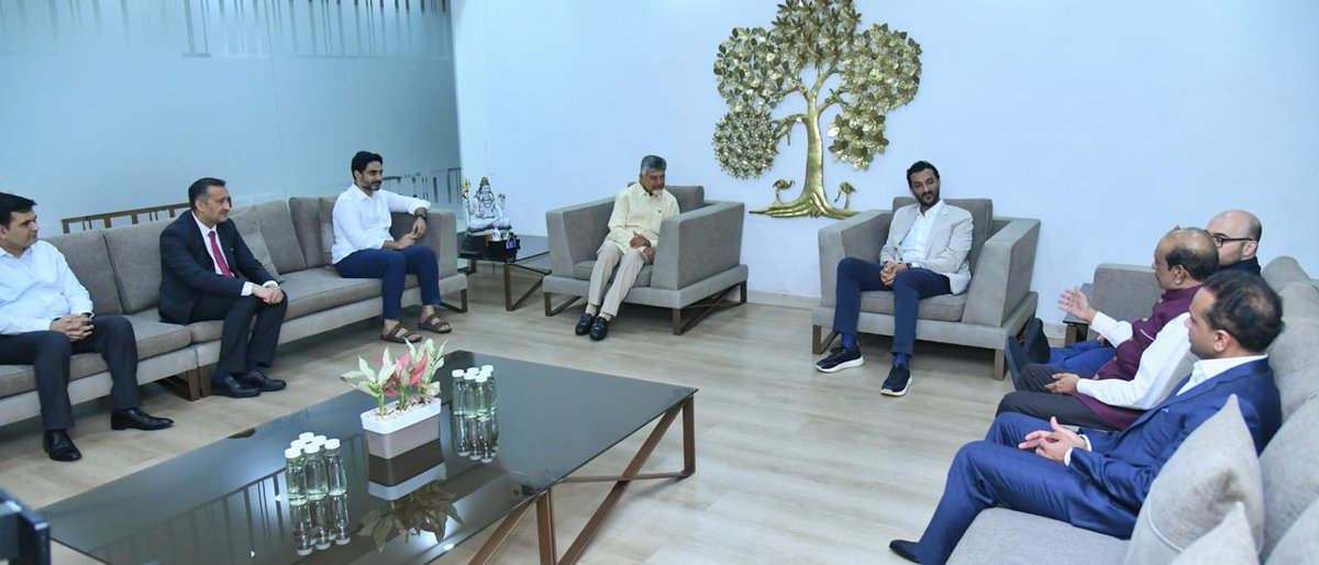 ncbn's tweet image. Had the pleasure of meeting H.E. Abdulla Bin Touq Al Marri, Hon’ble Minister of Economy of the United Arab Emirates, Mr. Yusuff Ali M.A., Chairman and Managing Director of LuLu International, and Mr. Adeeb Ahamed, Managing Director of LuLu Financial Holdings. We had an engaging…