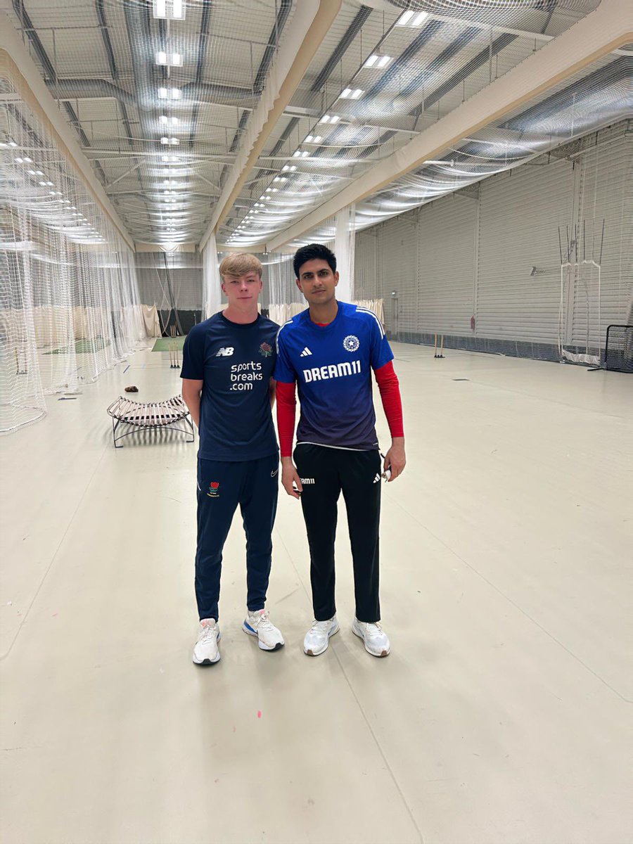 EdgworthCRC's tweet photo. Our very own George Taylor bowling at India before the test match tomorrow 🏏 https://t.co/EwP4DmKwGq