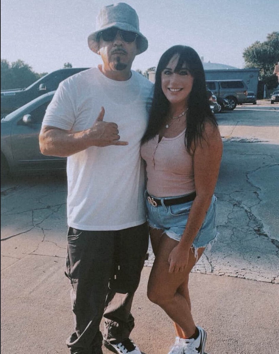BabyBash's tweet image. My motto is “DONT BE A DICK TAKE THE PIC” with the fans when they ask! Ive seen artists be assholes to fans too many times