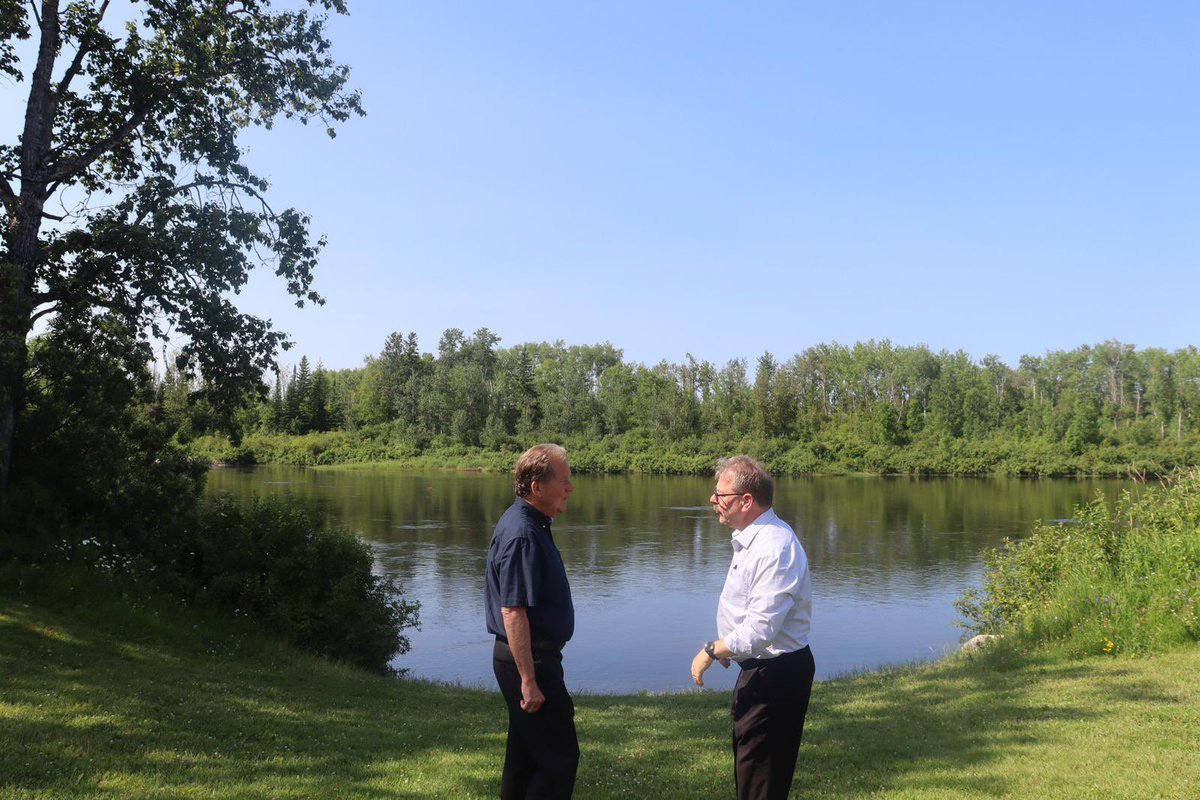 GeorgePirieMPP's tweet image. I had the pleasure to meet with Mayor Marc Dupuis of Mattice-Val Côté and learn about economic development opportunities in their community.
As part of our plan to Protect Ontario, our government is reaching out to communities across the North on how we can work together to…