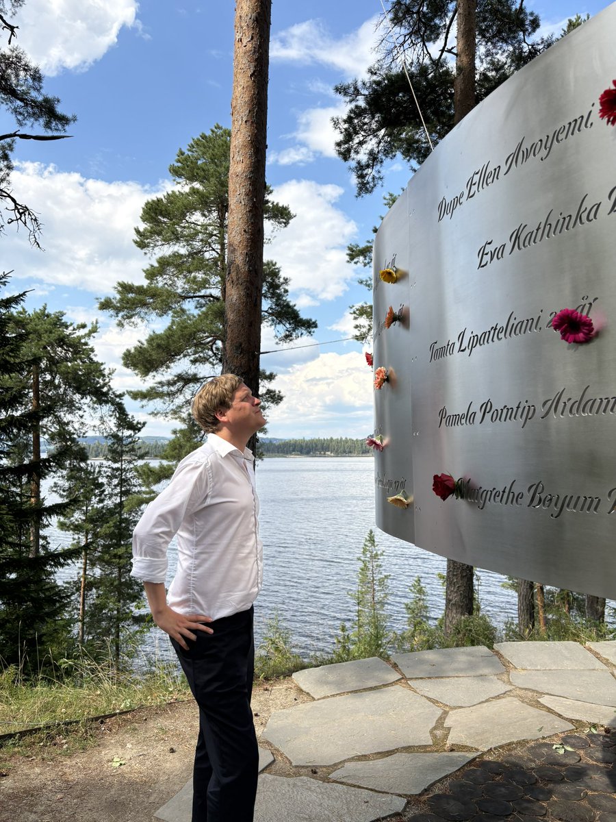 AsmundAukrust's tweet image. I dag er det 14 år siden terrorangrepet ipå Utøya og i Oslo. Vi skal aldri tie, og aldri glemme.
14 years ago, the extreme right wing terrorist opened fire on innocent youth and bombed Oslo. On this date we promise that we will never be silenced, and we will never forget.