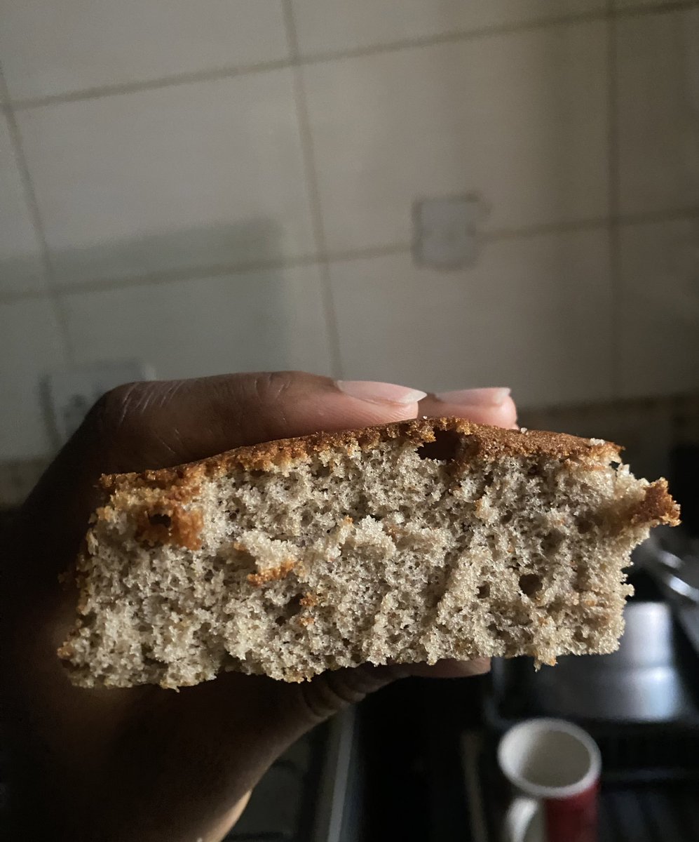 rain____123's tweet image. YALL MY CAKE FINALLY FREAKING ROSE turns out i wasn’t whipping the eggs enough oops i never have to put an 8 inch recipe into a 6 inch pan again
