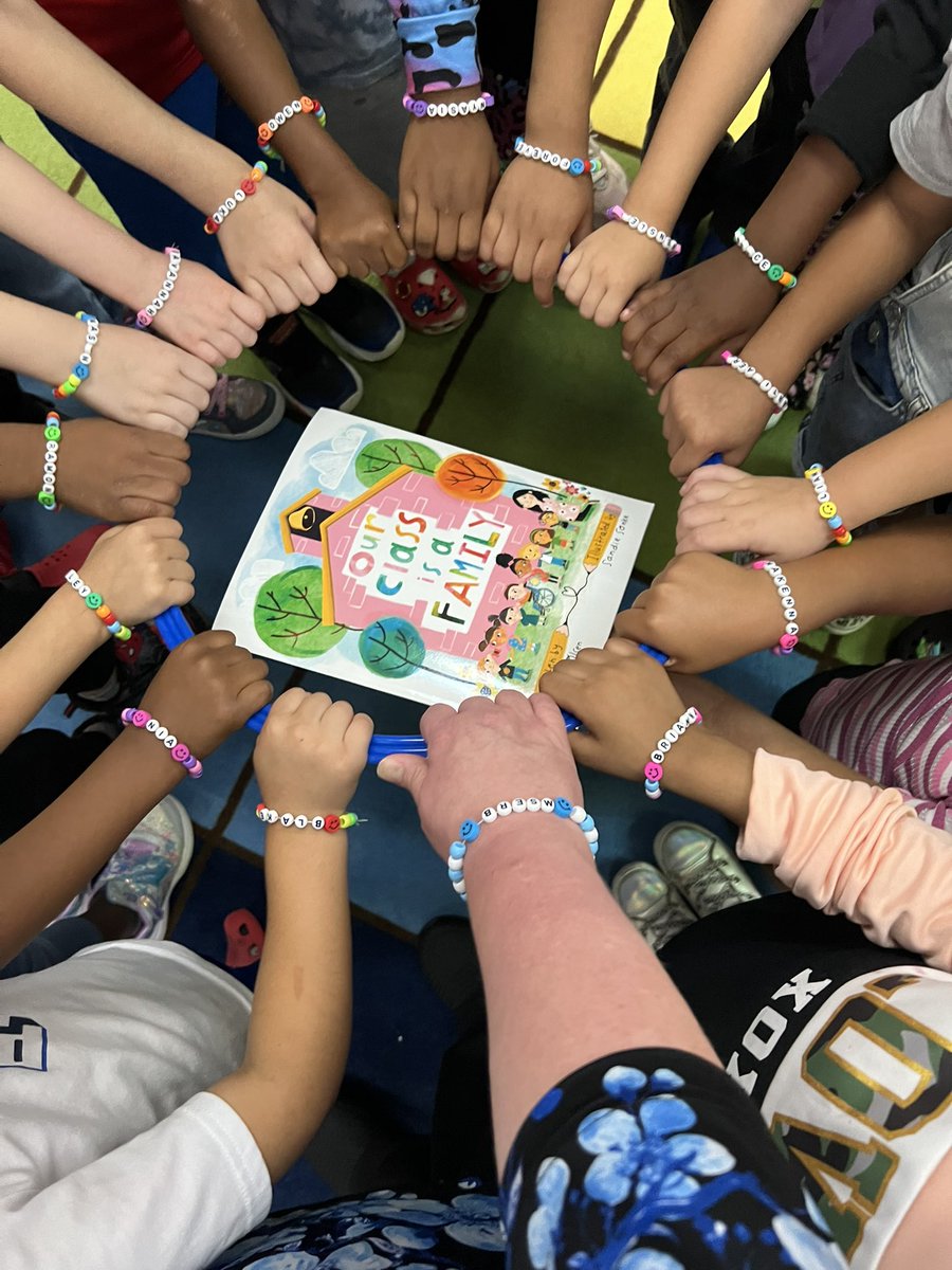 Splashnpuddles2's tweet image. ✏️Kindergarten teacher
✏️Title I School
✏️Year 23
✏️Teacher of Year 2022
✏️Students of all abilities & needs
@amazon wishlist items amazon.com/hz/wishlist/ls…
Walmart wishlist core supplies walmart.com/lists/wishlist…
@DonorsChoose snacks secure.donorschoose.org/project/full-b…