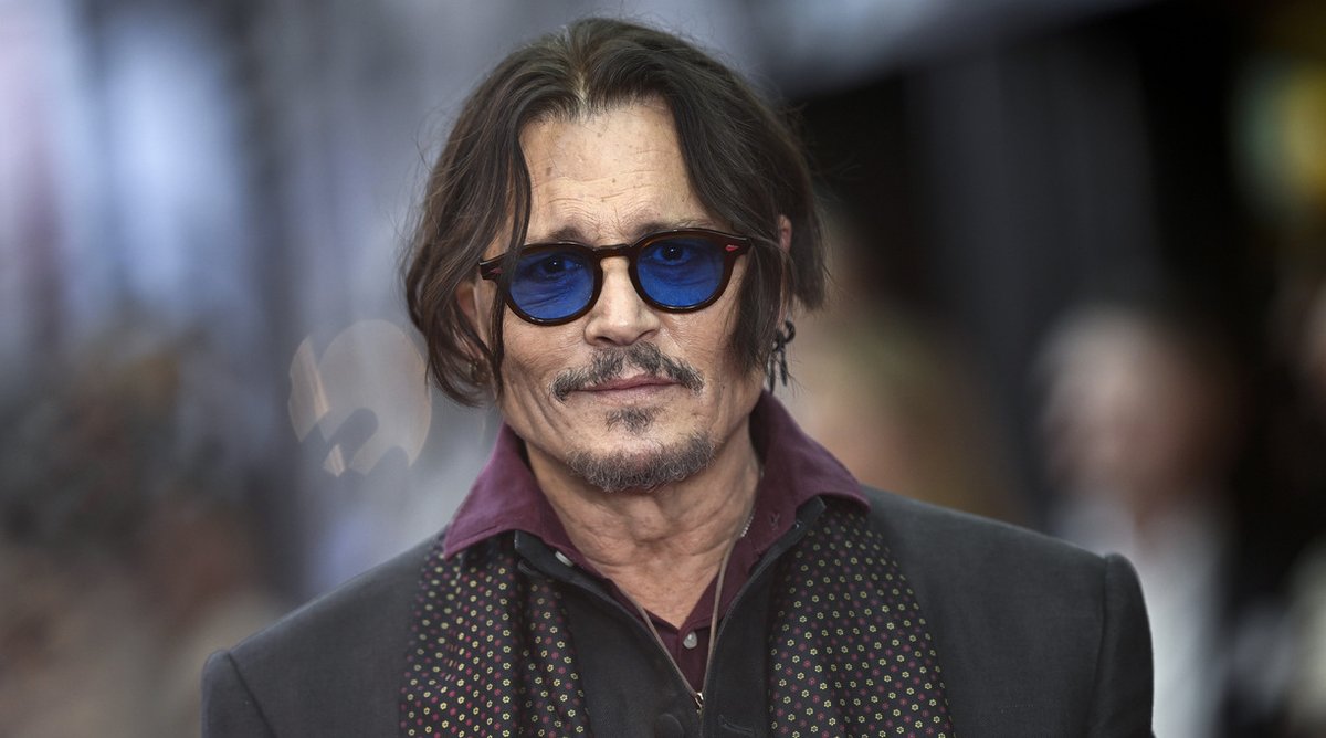 KirkusReviews's tweet image. Actor Johnny Depp will collaborate with director Ridley Scott on a series of graphic novels inspired by THE STRANGE CASE OF DR JEKYLL AND MR HYDE. The first volume of the project, titled HYDE, is slated for release on October 31. @Mechanical_Cake ow.ly/x1Hg50WtreR