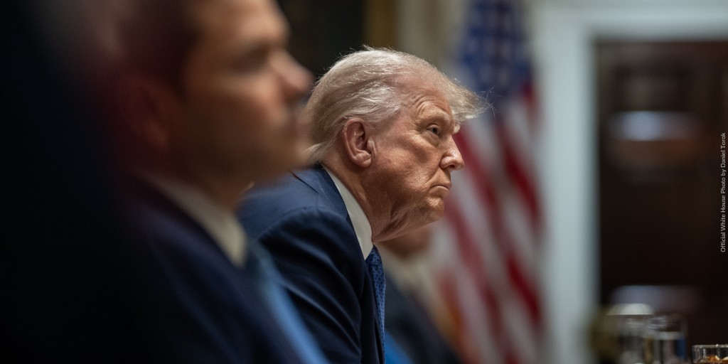 TaxNotes's tweet image. The Trump administration is arguing before the Federal Circuit that the president's tariff orders are consistent with the International Emergency Economic Powers Act (IEEPA) and with U.S. Supreme Court and Federal Circuit precedent. taxnotes.co/4m0LiWU