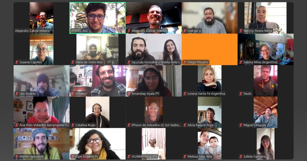 AMARC ALC (@amarcalc) on Twitter photo #AMI | “Somos el filtro de la ciudadanía": Radios comunitarias de Sudamérica conocieron estrategias para contrarrestar la información falsa, y la desinformación, en la 4º sesión del proceso de formación en AMI que impulsa AMARC ALC con apoyo de <a href="/UNESCO_es/">UNESCO en español 🏛️#Educación #Ciencia #Cultura</a>.
amarc-alc.org/somos-el-filtr… #AMI | “Somos el filtro de la ciudadanía": Radios comunitarias de Sudamérica conocieron estrategias para contrarrestar la información falsa, y la desinformación, en la 4º sesión del proceso de formación en AMI que impulsa AMARC ALC con apoyo de <a href="/UNESCO_es/">UNESCO en español 🏛️#Educación #Ciencia #Cultura</a>.
amarc-alc.org/somos-el-filtr…