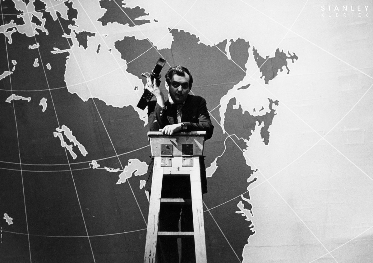 StanleyKubrick's tweet image. No fighting in the War Room. Just shooting 🎥
Stanley on the set of Dr. Strangelove, 1962.
