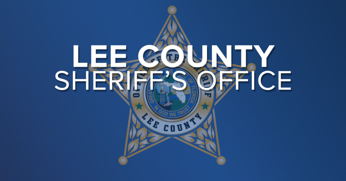 FLSheriffs's tweet image. Great news, @sheriffleefl deputies found missing man Evinx Jean safe in Lehigh Acres. Thanks to their swift response and teamwork, another life protected. 👏fox4now.com/lehigh-acres/l…