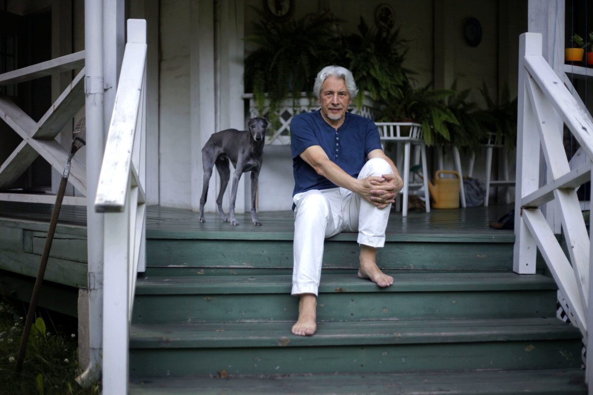 parisreview's tweet image. “I am simply a fool of literature who trusts his intuition alone—it’s all that I have. To put it generally, a book’s intonation is very important to me.”
A conversation between Joshua Cohen and Vladimir Sorokin. buff.ly/rm6LBf7