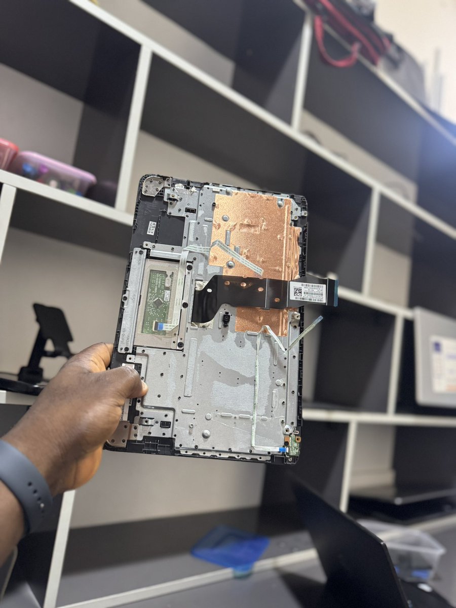 mtechitng's tweet image. ..
HP Stream 11 Pro G5 | Keyboard Replacement 
..
#mtechitng
#hpstream11 
#pcrepair 
#laptoprepair