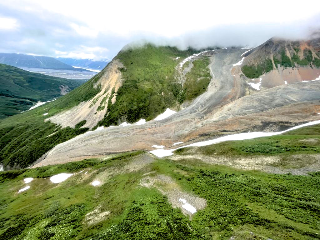 geologyBits's tweet photo. In Geology ✔️ Mineralogy - Botany
#RockGlaciers #Geology #Geomorphology #Landforms

🟥 "Earth, Unfiltered" unusual geologic behavior.

🔁 Rock Glaciers
A rock glacier is a landform consisting of a mix of rock debris and ice that flows slowly downhill, resembling a glacier but with a rocky surface. 

▶️ Geologists study
to understand past and present climate conditions, as they preserve records of temperature and precipitation changes, and to assess geological hazards, as their movement can impact landscapes and infrastructure.

🎞️ What is a Rock Glacier?
https://t.co/AxebUns1Sx