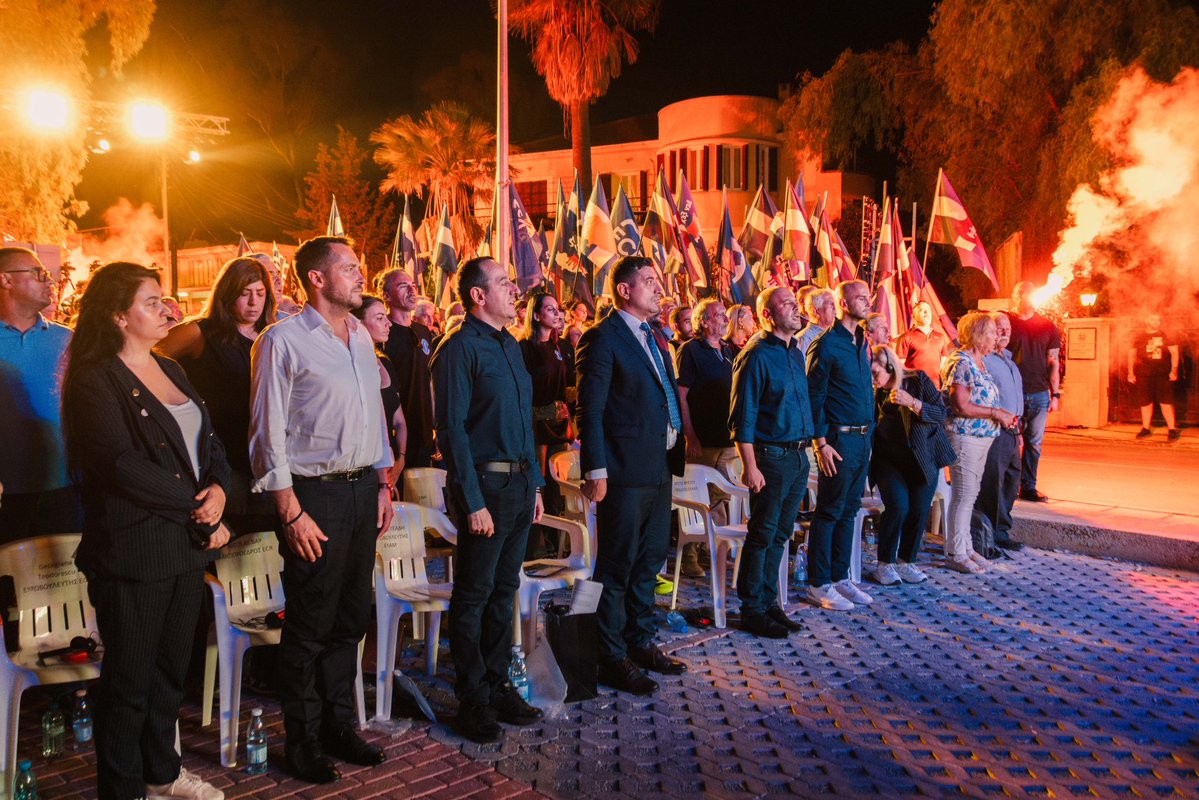 NicolasBay_'s tweet image. Chypre appartient aux grecs chypriotes. La place des Turcs, c’est en Turquie.
Le combat ne s’arrêtera que lorsque Chypre aura retrouvé sa liberté de peuple et l’intégrité de son territoire national.