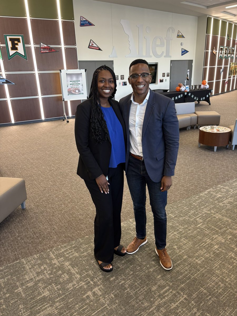 Alief Hastings c/o 06’ &amp; 07’! Thank you to <a href="/CDMenefee/">Christian D. Menefee</a> and other Alief alum for reminding us of our WHY! We are literally serving, guiding, and teaching the leaders of tomorrow. <a href="/AliefISD/">Alief ISD</a> #AliefProud