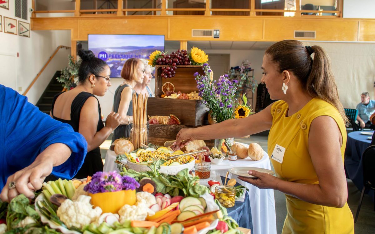 HeraldPeekskill's tweet image. The Peekskill Herald celebrates 4 years as a nonprofit newsroom today and announces it will relaunch the Peekskill Exurbanist brand this fall. Photos of our recent anniversary event below.
More photos and videos here: peekskillherald.com/29060/news/her…