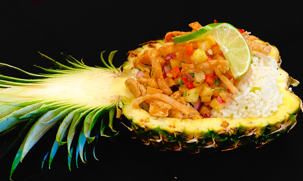 ComoZoo's tweet image. Pineapple Chicken Teriyaki Bowl. 🍍
Not on the menu. Only at Pier 56.
Teriyaki chicken, coconut rice, fresh pineapple salsa, crispy wontons.
Refreshing. Shareable. Limited time only.
Find it near Como Harbor. If you know, you know. 😎
#Pier56 #ComoZooEats #HiddenMenu #SummerFood