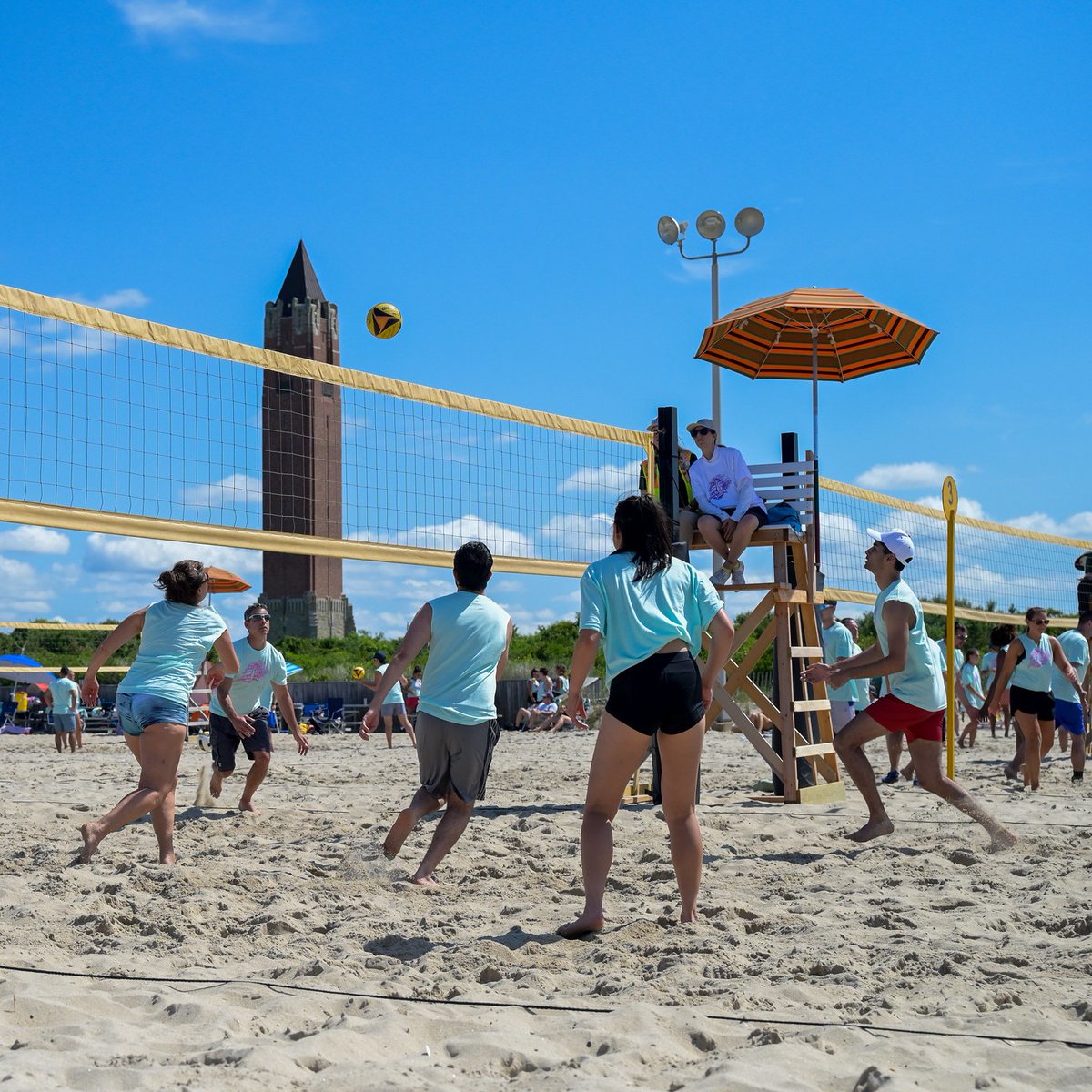 NYstateparks's tweet image. ♌ Spend the day soaking up the sun at the most-visited state park, Jones Beach! A park that embodies what it means to be a Leo. Bringing laughs and cheerful summer memories to all who visit, it's got activities for days. Discover your Long Island getaway. loom.ly/TKgI9cM