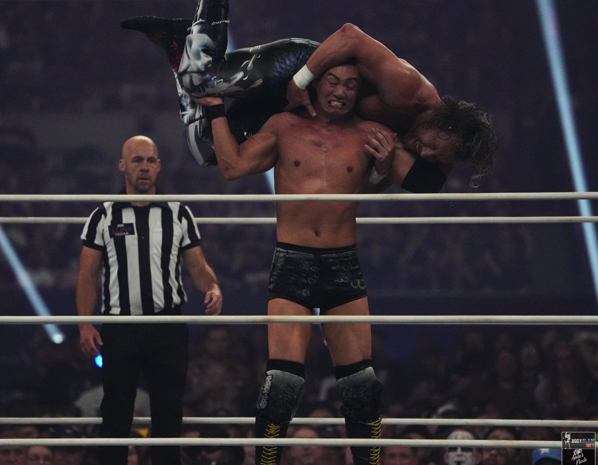 AmberNicoPhoto's tweet image. Kenny Omega vs. Kazuchika Okada at AEW All In in Dallas, TX #aew #aewdynamite #aewallin #allintexas #aewcollision #allelitewrestling #wrestling #ambernicophoto #kennyomega #okada