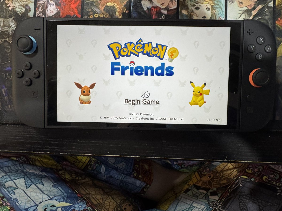 MissJelli_'s tweet image. Time to get all the plushiesseeee