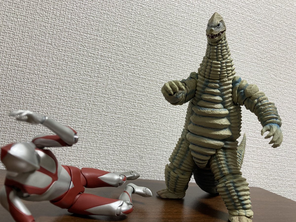 seaman_hobby's tweet image. #何でもいいから怪獣をあげて
ウルトラマンと戦うレッドキング
シン・ウルトラマンを倒すレッドキング
セブンを圧倒するレッドキング
生ハムにかぶり付くレッドキング