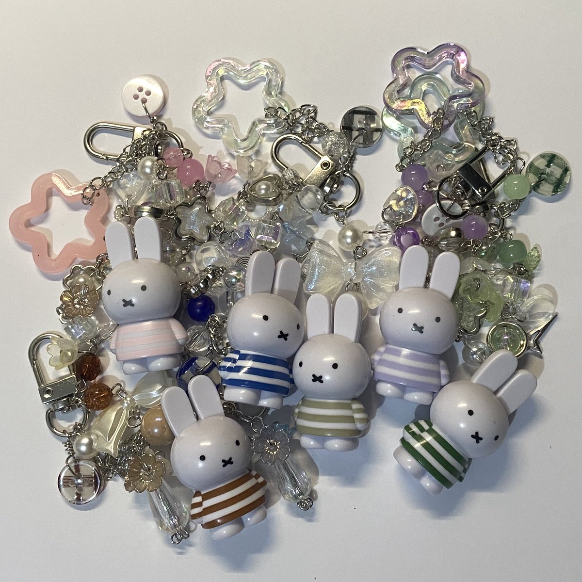 caratcloudshop's tweet photo. ｡𖦹°‧ new fun items in our shop! :D https://t.co/WBnqKvA0Do