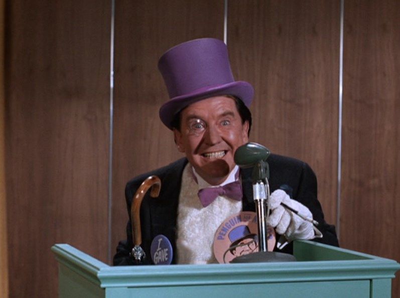 TalkingPicsTV's tweet image. Holy vote tampering! The Penguin 🐧 tries to sway the votes! Will the Dynamic Duo save the day?
🦇 BATMAN (1966) 7:05pm #AdamWest #BurtWard with #BurgessMeredith as Penguin #TPTVsubtitles