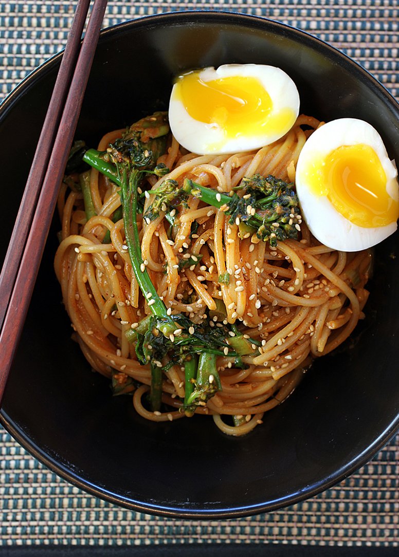 CarolynJung (@carolynjung) on Twitter photo Easy enough to make on a weeknight, and boldly flavorful to taste special, that's what "Gochujang Sesame Noodles with Broccolini'' is all about. <a href="/_SimonElement/">Simon Element</a> #dianemorrisey foodgal.com/2025/07/tuck-i… Easy enough to make on a weeknight, and boldly flavorful to taste special, that's what "Gochujang Sesame Noodles with Broccolini'' is all about. <a href="/_SimonElement/">Simon Element</a> #dianemorrisey foodgal.com/2025/07/tuck-i…