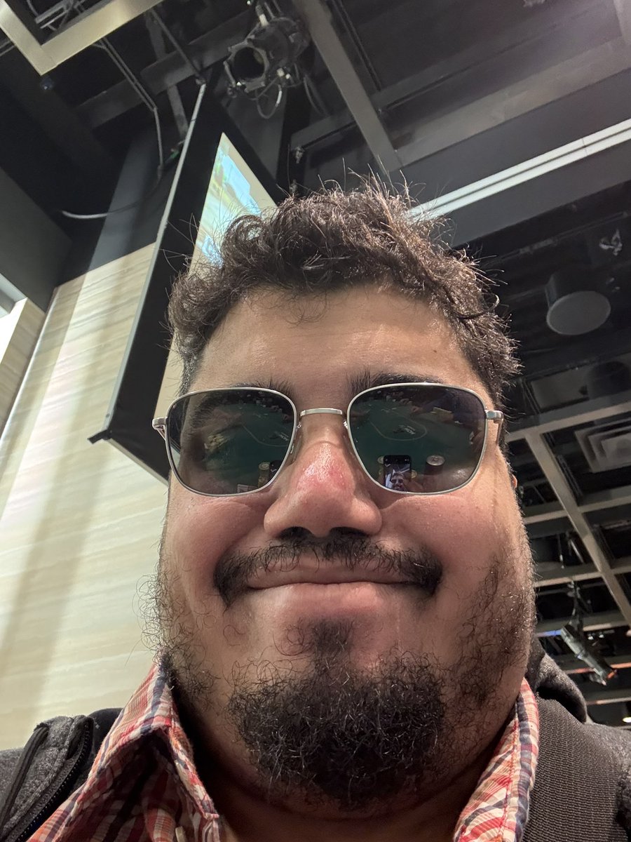 Christian Calcano ( カルカノ) tweet media