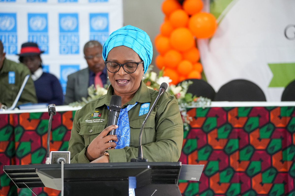 UNDPZambia's tweet image. Zambia has launched Wetlands Utilisation Guidelines!
Wetlands are home to 🇿🇲’s most iconic species:
🦢 The Shoebill
🦌 The Kafue Lechwe
🎣 Local fish species
But we’re losing habitats fast.
New wetlands guidelines aim to change that w/ smart protection across 8 Ramsar sites.