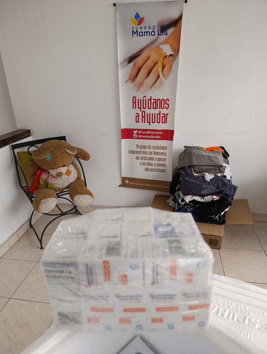 MamaLisVzla's tweet image. Ayer recibí los medicamentos para las quimioterapias de los 3 bebés para 2 ciclos 🥰🙏🏻🎗️.
Esto fue posible gracias al apoyo de ustedes.
Esto es algo mínimo en proporción a lo que hace falta, pero es mucho para cada bebé que recibe el apoyo, por eso seguimos sin parar.
Por aquí…